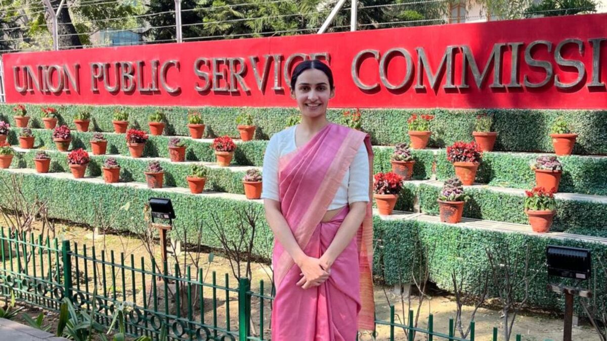 Bhavika Chopra UPSC CSE 2025 AIR 25 Chandigarh Economics Graduate